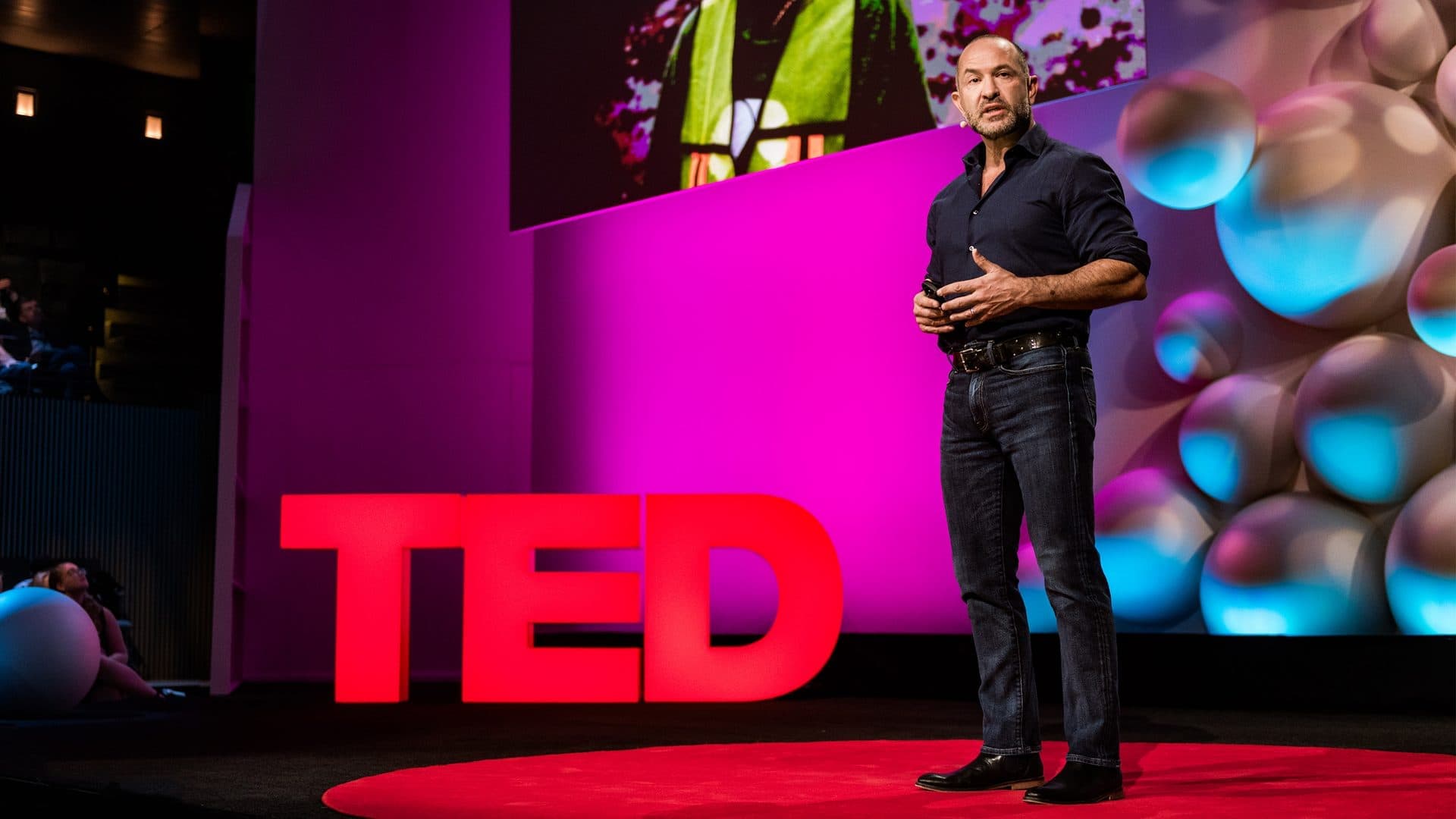 David Katz speaking on the TED stage in 2018